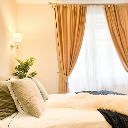 Downtown Deak-Ferris Wheel Luxury Home Boedapest Buitenkant foto