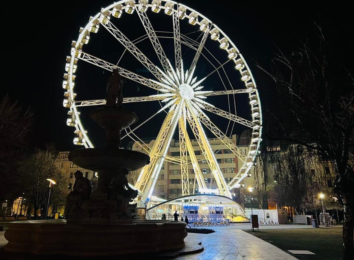 Downtown Deak-Ferris Wheel Luxury Home Boedapest Buitenkant foto