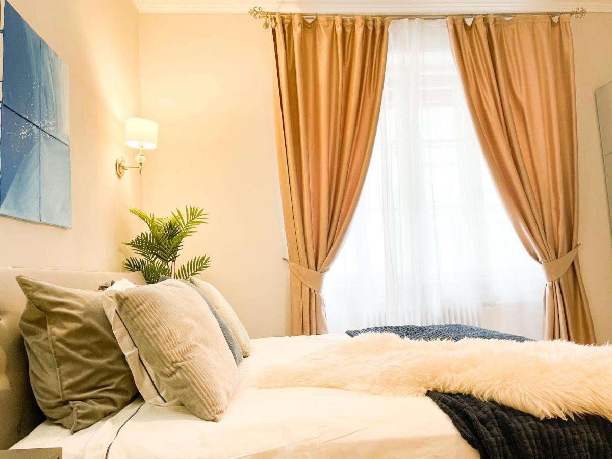 Downtown Deak-Ferris Wheel Luxury Home Boedapest Buitenkant foto