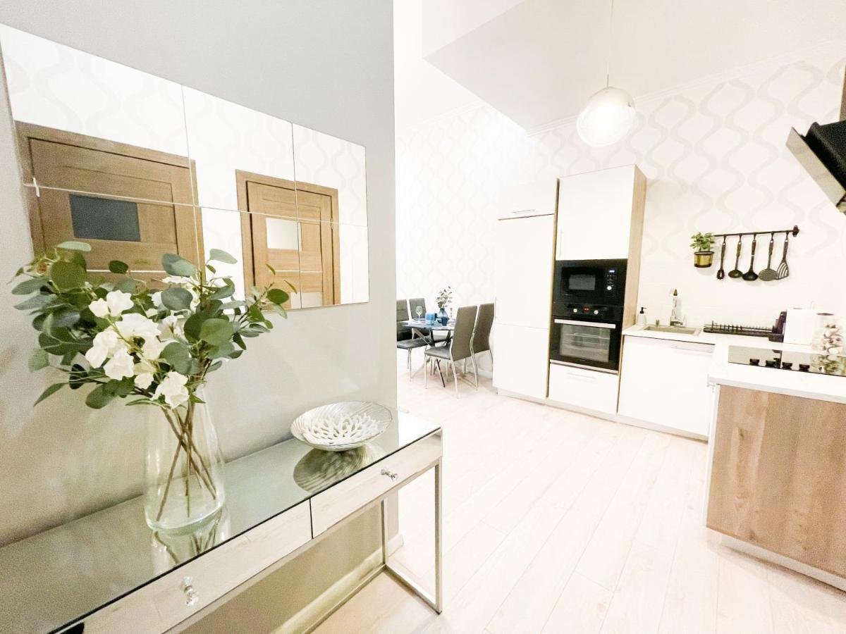 Downtown Deak-Ferris Wheel Luxury Home Boedapest Buitenkant foto
